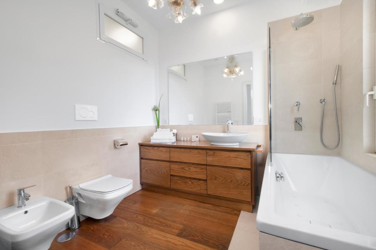 Sorrentovibes - Luxury Home Sea View & Jacuzzi In Sorrento Centre מראה חיצוני תמונה