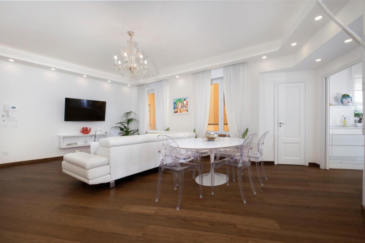 Sorrentovibes - Luxury Home Sea View & Jacuzzi In Sorrento Centre מראה חיצוני תמונה