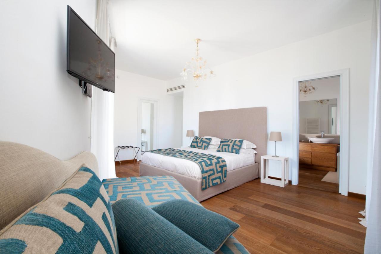 Sorrentovibes - Luxury Home Sea View & Jacuzzi In Sorrento Centre מראה חיצוני תמונה