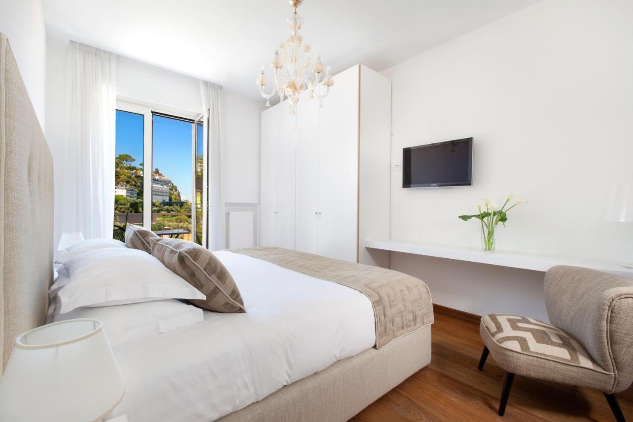 Sorrentovibes - Luxury Home Sea View & Jacuzzi In Sorrento Centre מראה חיצוני תמונה