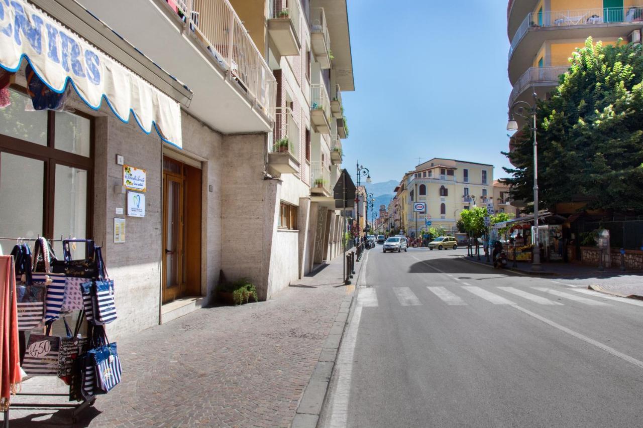 Sorrentovibes - Luxury Home Sea View & Jacuzzi In Sorrento Centre מראה חיצוני תמונה
